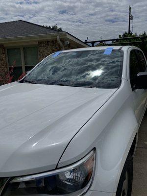 Chevrolet Colorado glass replacement.