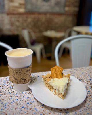 Saffron Latte & Masala Chai Pie - delicious!