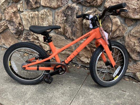 Specialized Kids Bike JETT 16" kids bike at Ocean Cyclery
 This bike can be part of our kids bicycle buy back program
  #timetoJett