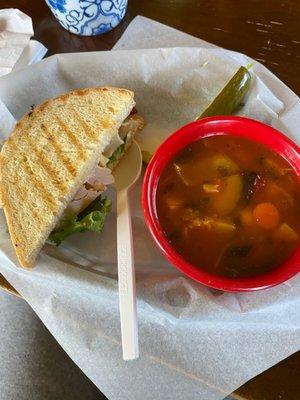 1/2 Sandwich & soup