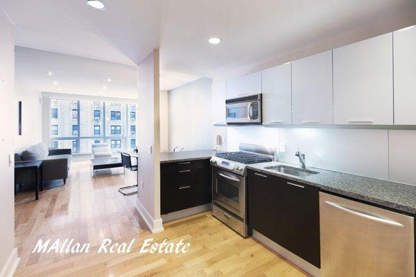 350 West 42nd St 7D - The Orion 1 Bed/ 1 Bath Condo $1,125,000 maya@mallannyhome.com