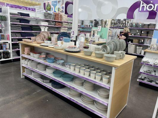 Display of kitchenware