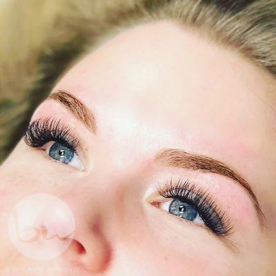 Volume lash extensions