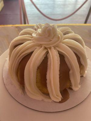 Vanilla caramel bundt cake