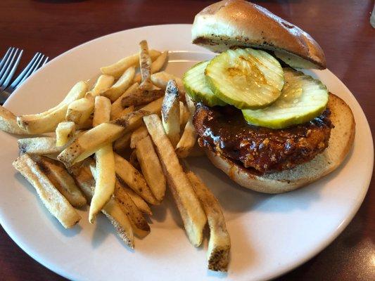 Nashville Hot Chicken. But where's the "hot"?