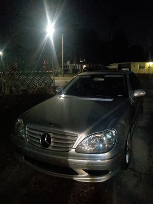 Another silver Mercedes. 2006 s500 AMG. Look at the colors of the headlight.