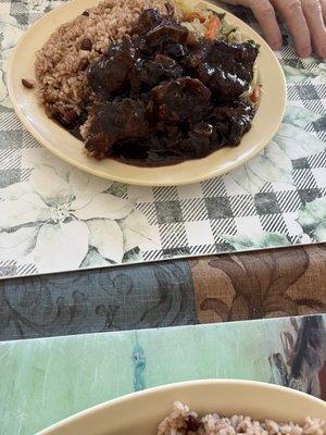 Large order of oxtail, rice and cabbage