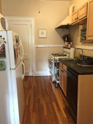 Adorable galley kitchens with gas appliances