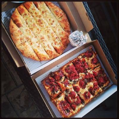 Large order cheese bread & large mushroom/pepp square pizza