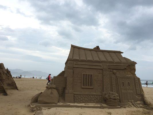 2015 Summer in Taiwan: Awesome Sandcastles!!!