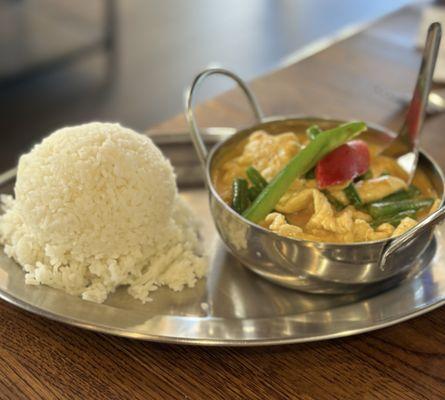 Panang curry with chicken and rice