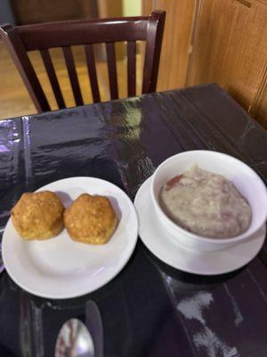 Chipped Beef with Biscuits