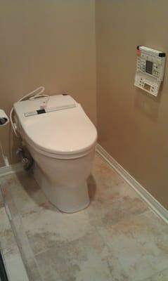 Automatic Toilet