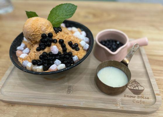 Thai Tea Bingsu