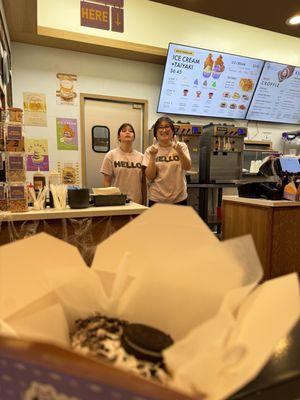 Bella and Brianna, the two workers who made my delicious creamy Oreo croffle. 25/10, I'm gonna get it again next time :D it's so good