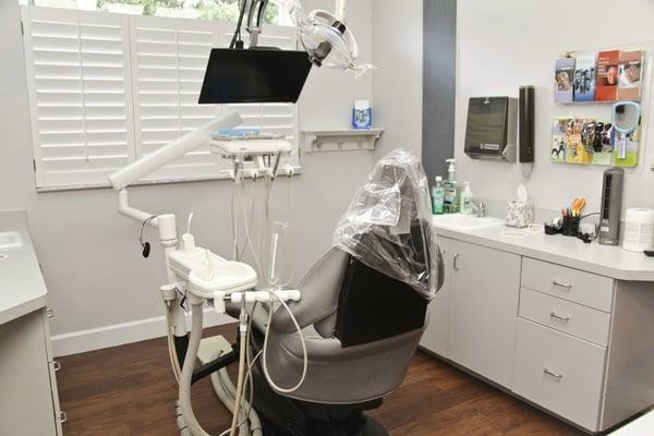 Dental treatment room