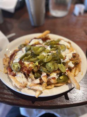 Loaded pull pork fries