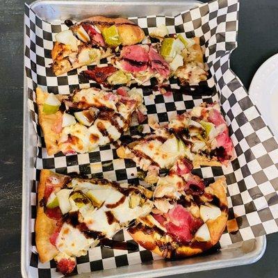 Sammy Davis Jr Flatbread w/ Pastrami