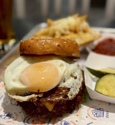 Super Burger W / Garlic Fries