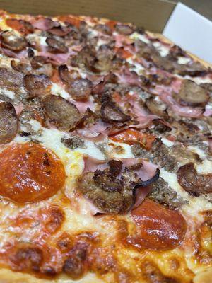 Our Roman's Special Pizza (meat lovers)