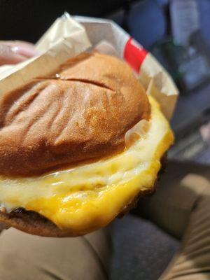 Breakfast sandwich