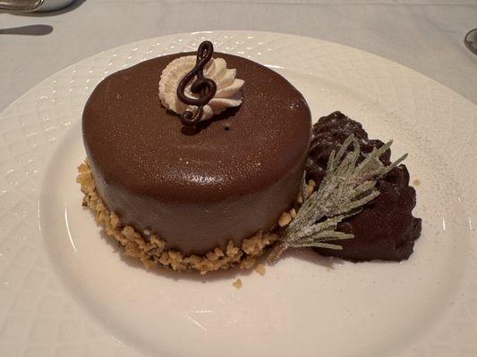 Chocolate hazelnut dessert