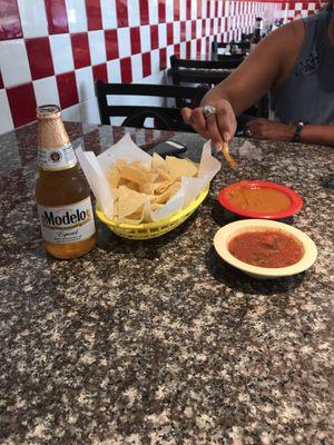 Amazing chips and salsa. Modelo Especial