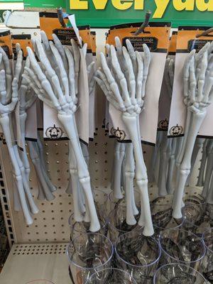 Skeleton tongs