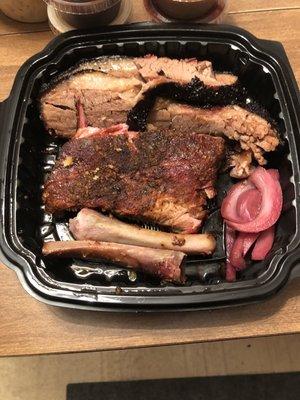 I sampled a some brisket & Ribs! WOW!