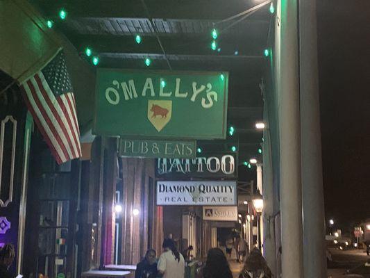 Outside O Mally's