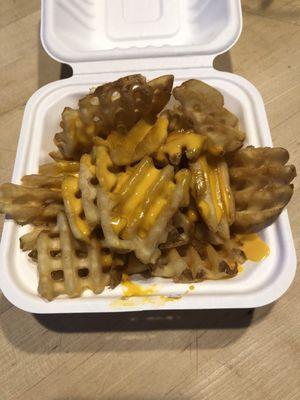 Regular cheese fries