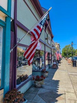 The Town of Niles. Filled with incredible history. A town caught in a time warp. American flags on every corner...