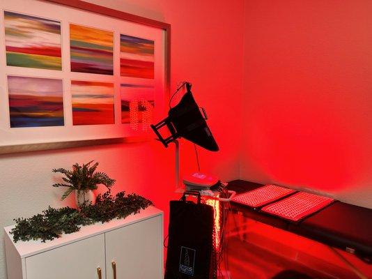 Enjoy 25 minutes in our Contour Light room, while getting a session in and relaxing at the same time!