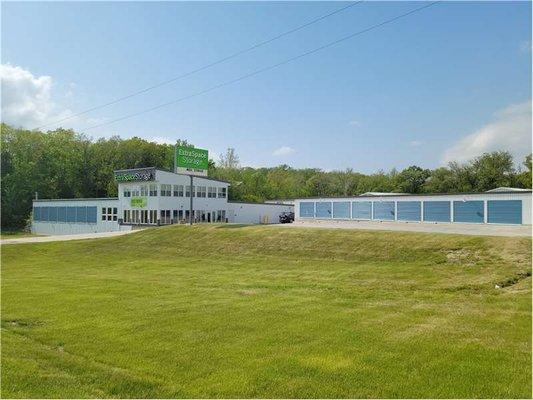 Beauty Image - Extra Space Storage at 21121 NW Service Rd, Warrenton, MO 63383