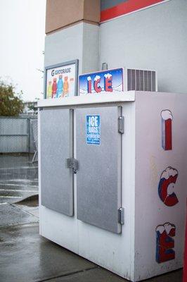 Outdoor Ice Cooler