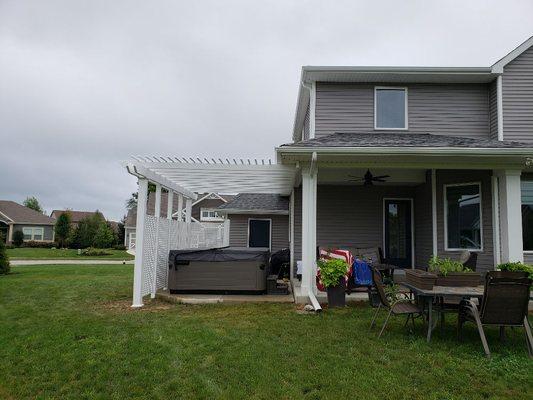 Vinyl pergola over hot tub