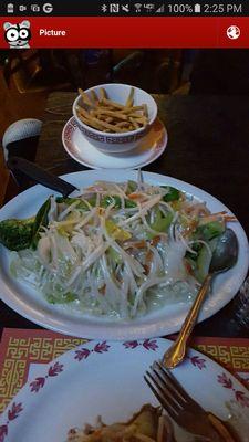 Vegetable chow mein. Huge portions! Fresh veggies.