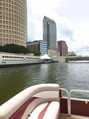 Enjoying a lazy Sunday aboard Freedom Boat Club's Sweetwater pontoon. (June 2016)