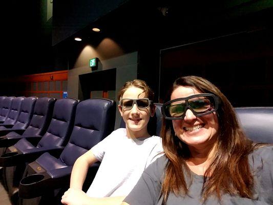 Woo hoo! Ready for 3D!