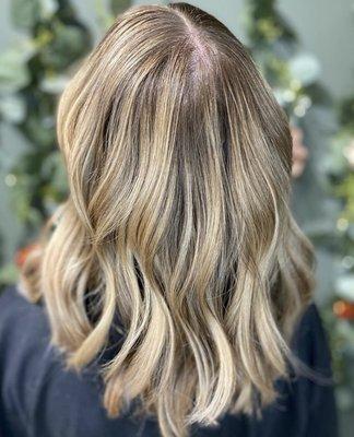 Lived In Blonde + Textured Bob Cut