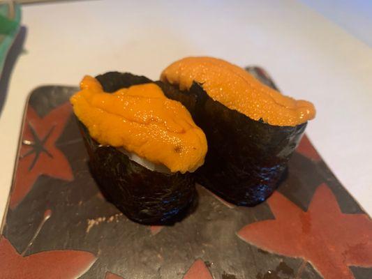 Uni nigiri (sea urchin)