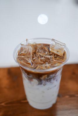 Iced Oatmilk Latte