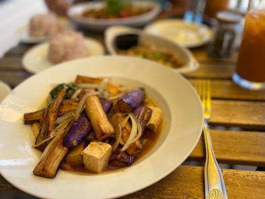 Thai basil eggplant and tofu