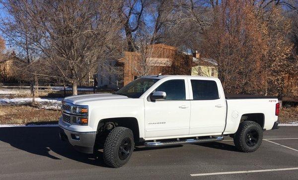 2015 Chevy Silverado w/ 3.5" Rough Country lift, 17" Fuel Rippers on 285 70 R17 BFG KO2's