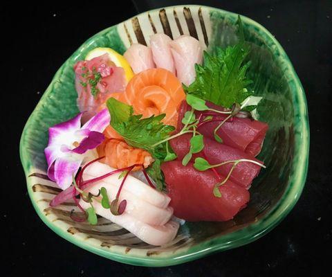 Sashimi selection