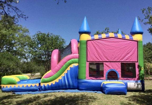 Wet/ Dry Bounce House