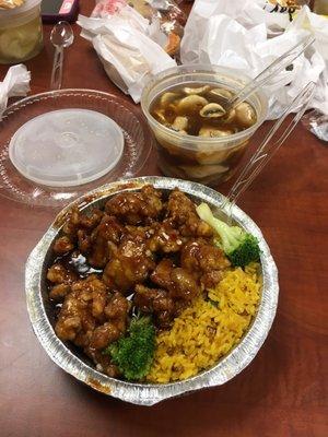 $5.55 General Tso's Chicken lunch special