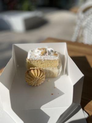 Cannoli cake and cookie