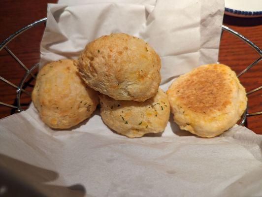 Cheddar Bay Biscuits