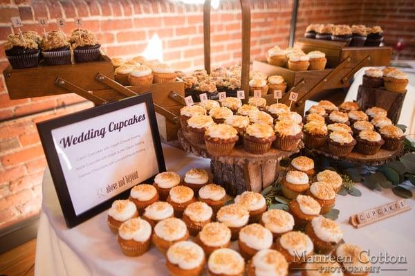 Faulk-Samuels Wedding photo by Maureen Cotton at Charles River Museum of Industry and Innovation